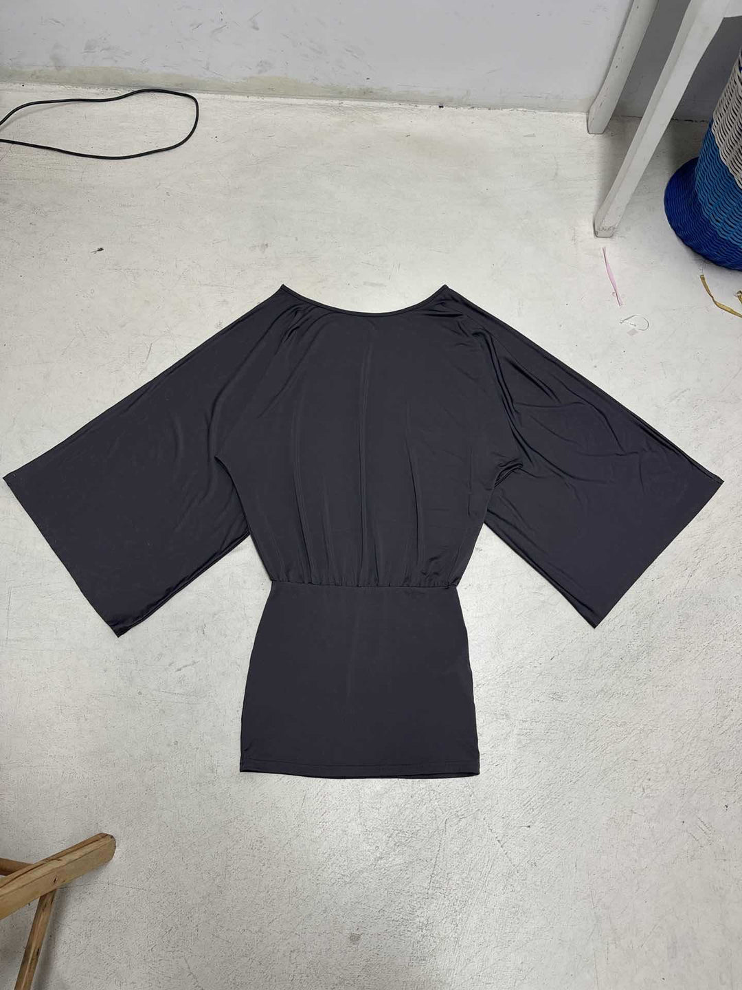 Damen Oversize-Top mit weiten Ärmeln und elastischem Bund Mirla-Eva Jonsson