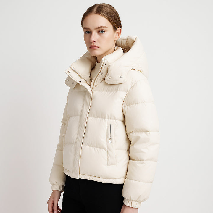 Damen Pufferjacke mit abnehmbarer Kapuze und voluminösem Schnitt Mirla-Eva Jonsson