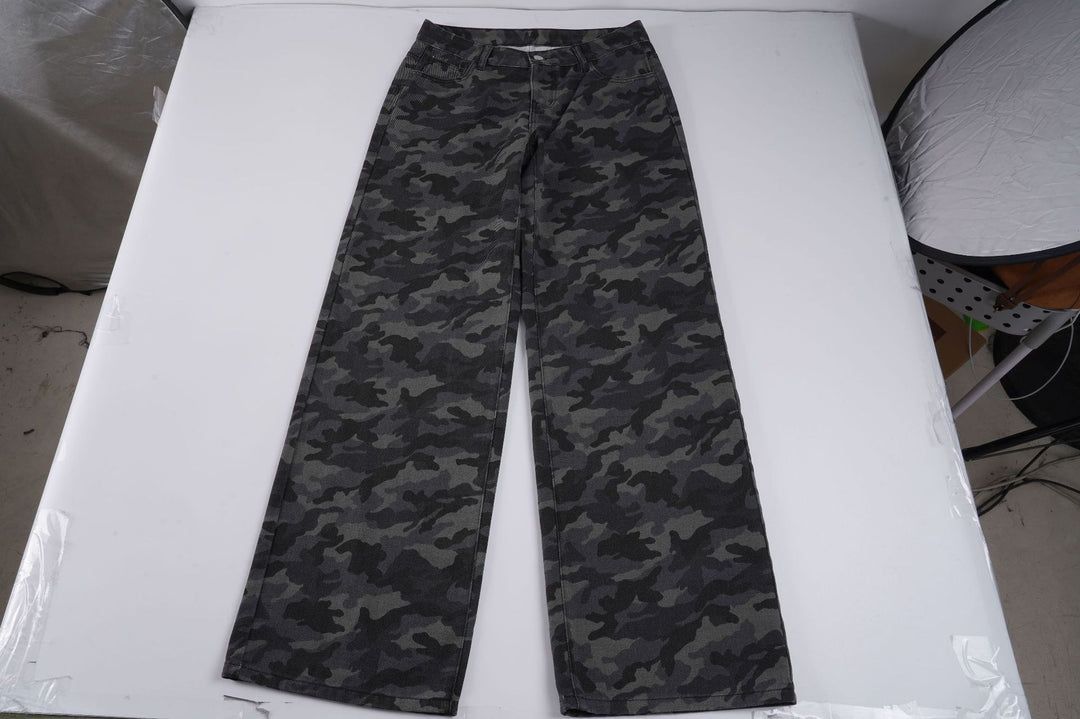 Damen Relaxed Fit Cargo Pants med moderiktig camouflage-mönster Mirla-Eva Jonsson