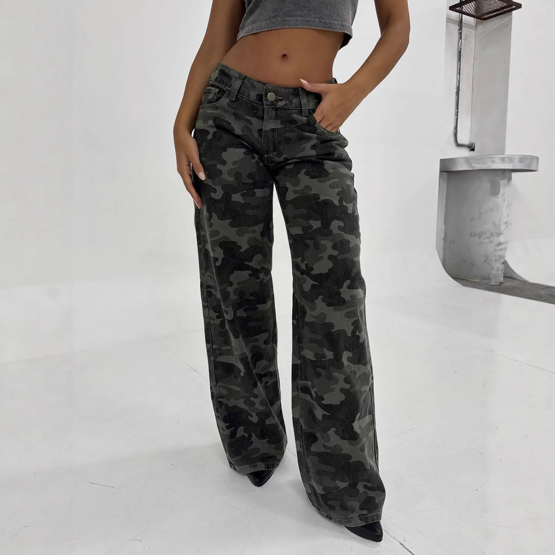 Damen Relaxed Fit Cargo Pants med moderiktig camouflage-mönster Mirla-Eva Jonsson