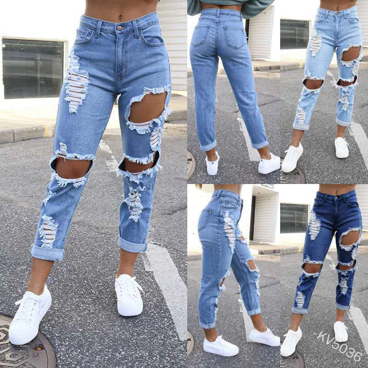 Damen Ripped Mom Jeans i avslappnad streetstyle Mirla-Eva Jonsson