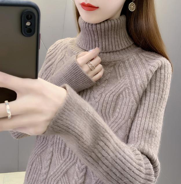 Damen Rollkragenpullover mit strukturiertem Zopfmuster und langen Ärmeln Mirla-Eva Jonsson