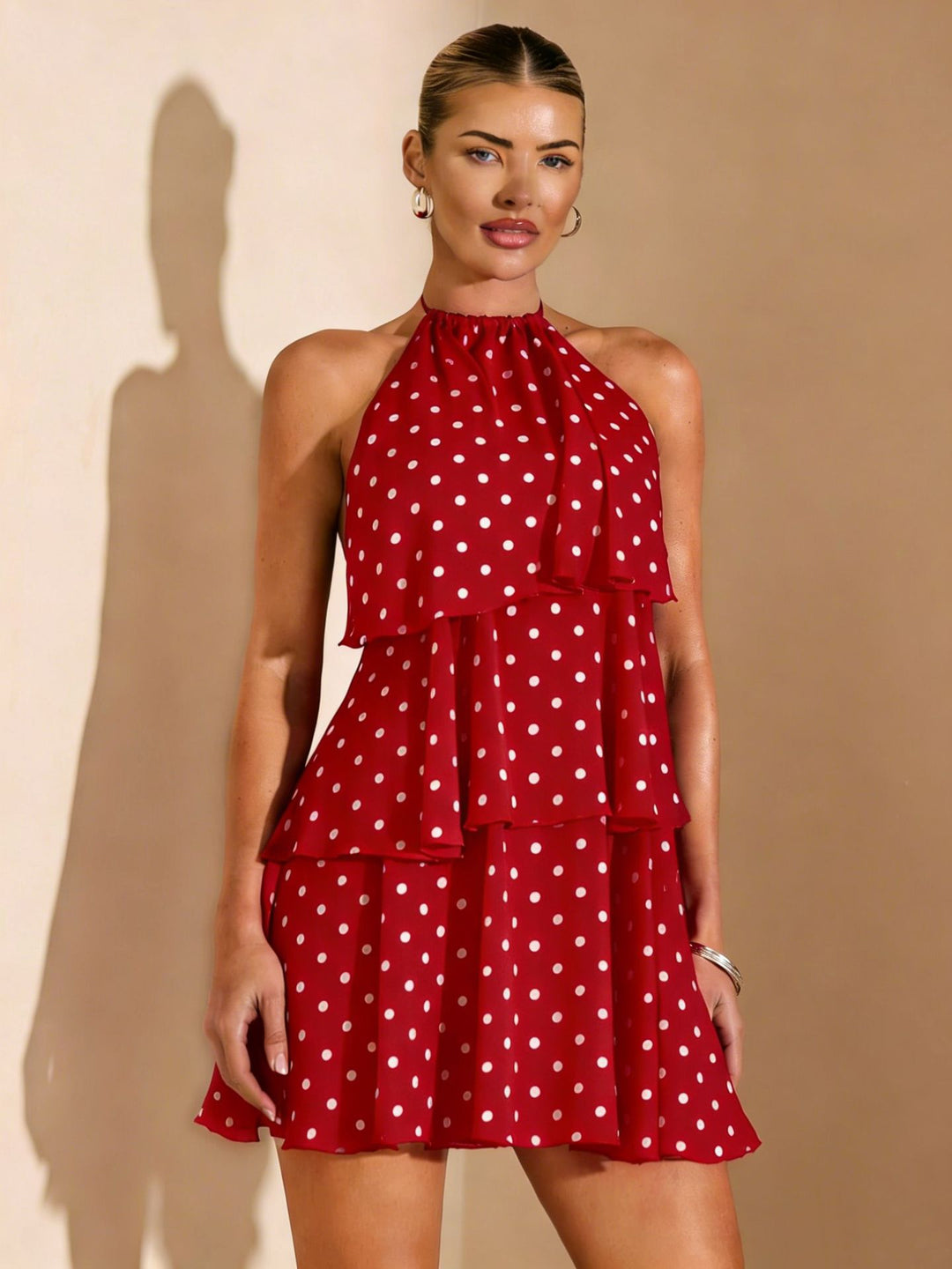 Damen Rüschensommerkleid mit gepunktetem Design und zauberhaftem Ausschnitt Mirla-Eva Jonsson
