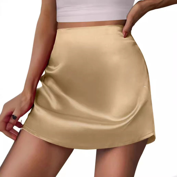 Damen Satin Miniskirt med asymmetrisk fåll och flytande utseende Mirla-Eva Jonsson