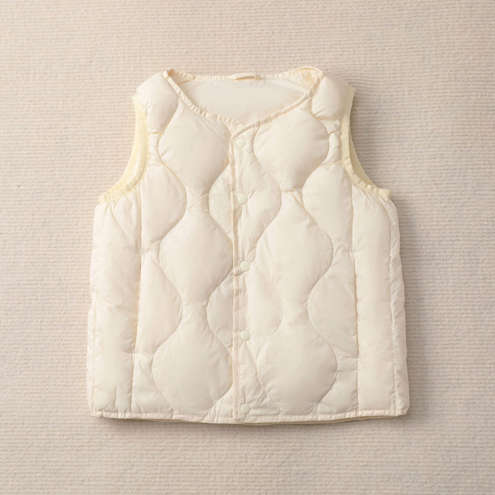 Damen Steppweste mit stylischem Quiltmuster und funktionalen Druckknöpfen Mirla-Eva Jonsson