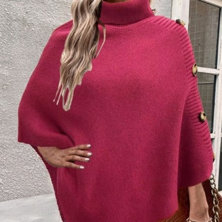Damen Strick-Poncho mit hohem Kragen und Knopfdetails Mirla-Eva Jonsson