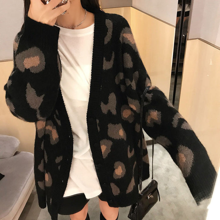 Damen Strickcardigan mit auffälligem Leopardenmuster und großzügigem Schnitt Mirla-Eva Jonsson