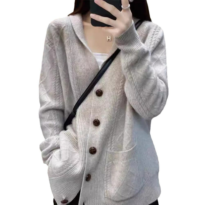 Damen Strickcardigan mit eleganter Struktur und großen Holzknöpfen Mirla-Eva Jonsson
