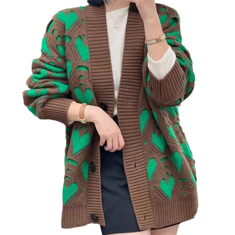 Damen Strickjacke mit Herzmotiv und luxuriösem Schnitt Mirla-Eva Jonsson