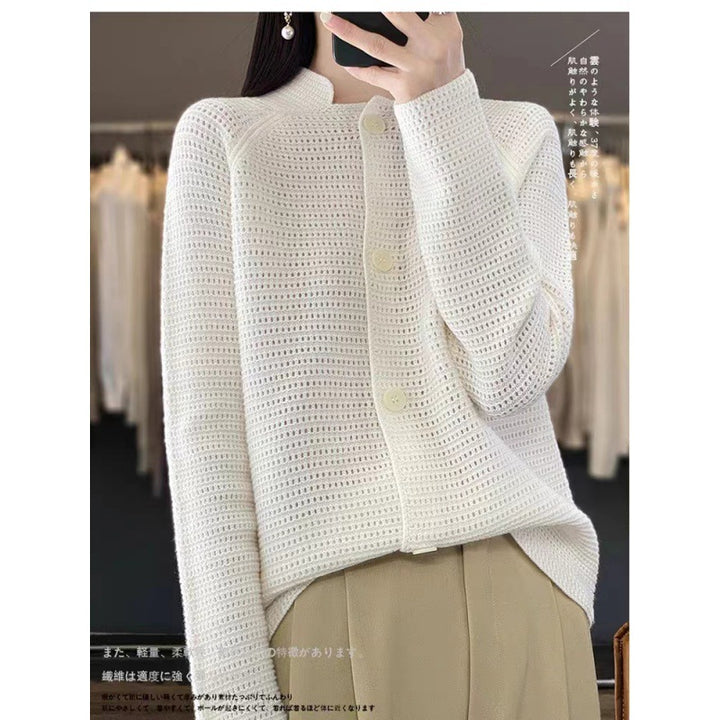 Damen Strickjacke mit besonderen Knopfdetails und strukturierter Maschenoptik Mirla-Eva Jonsson