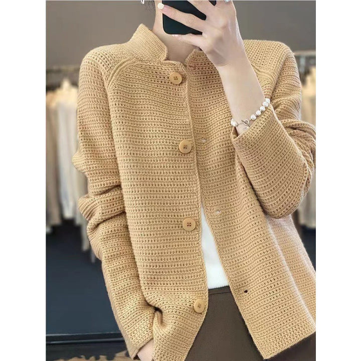 Damen Strickjacke mit besonderen Knopfdetails und strukturierter Maschenoptik Mirla-Eva Jonsson