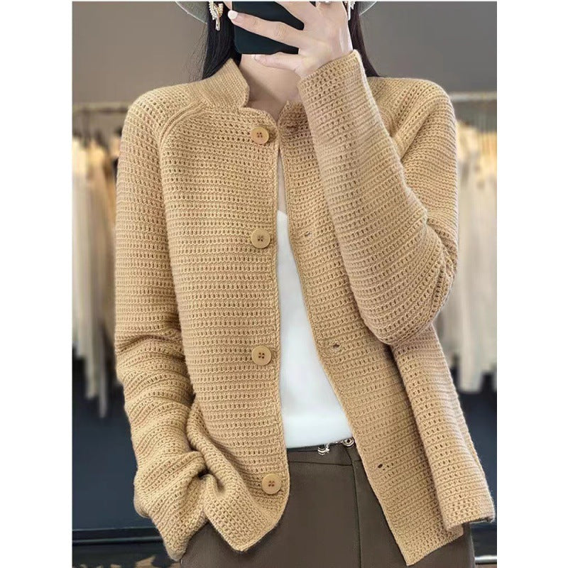Damen Strickjacke mit besonderen Knopfdetails und strukturierter Maschenoptik Mirla-Eva Jonsson