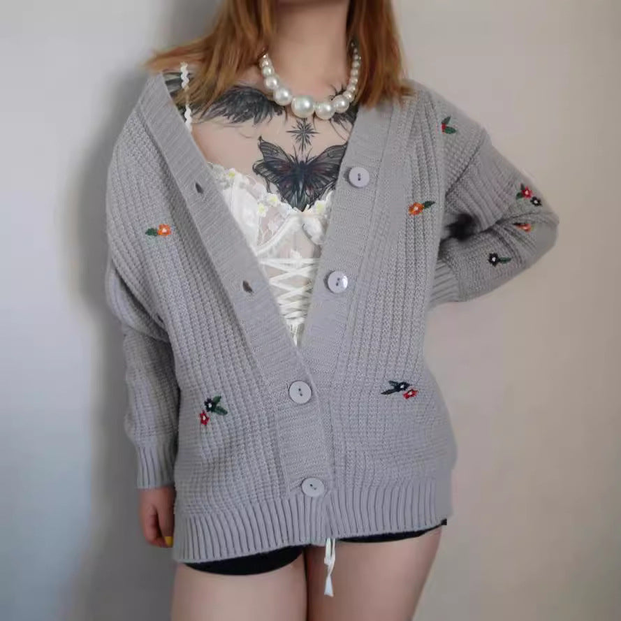 Damen Strickjacke mit buntem Blumenstickereien Mirla-Eva Jonsson