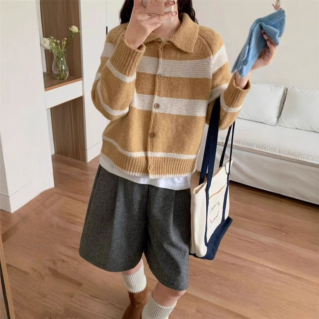 Damen Strickjacke mit charakteristischem Kragen und modischen Blockstreifen Mirla-Eva Jonsson
