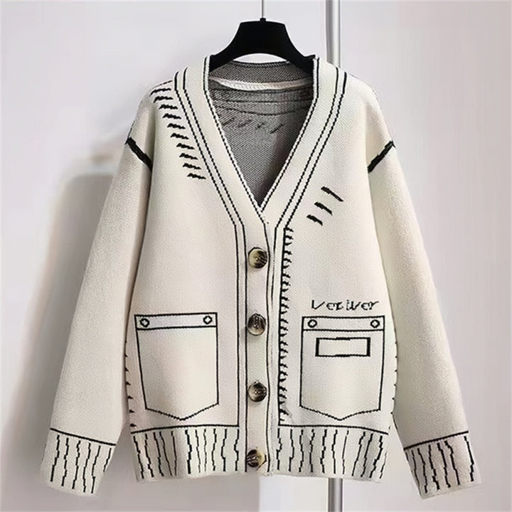 Damen Strickjacke mit einzigartigem grafischen Design und hochwertigen Knopfdetails Mirla-Eva Jonsson
