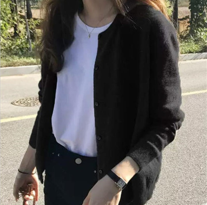 Damen Strickjacke mit feiner Textur und eleganten Knopfdetails Mirla-Eva Jonsson