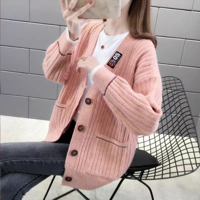 Damen Strickjacke mit strukturiertem Rippmuster und praktischen Taschen Mirla-Eva Jonsson