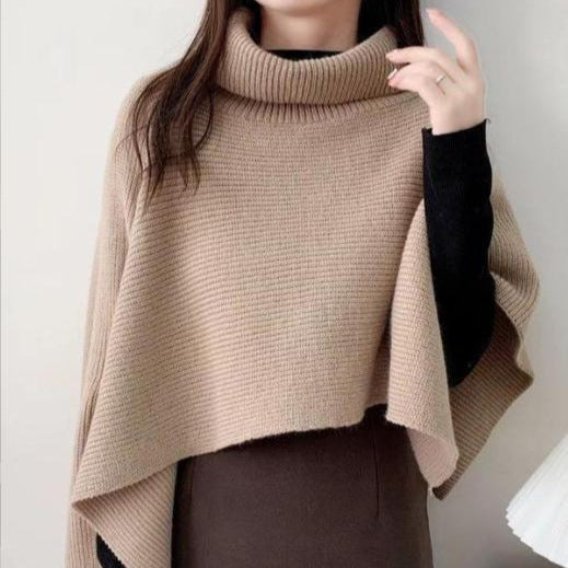 Damen Strickponcho mit hohem Kragen und asymmetrischem Schnitt Mirla-Eva Jonsson
