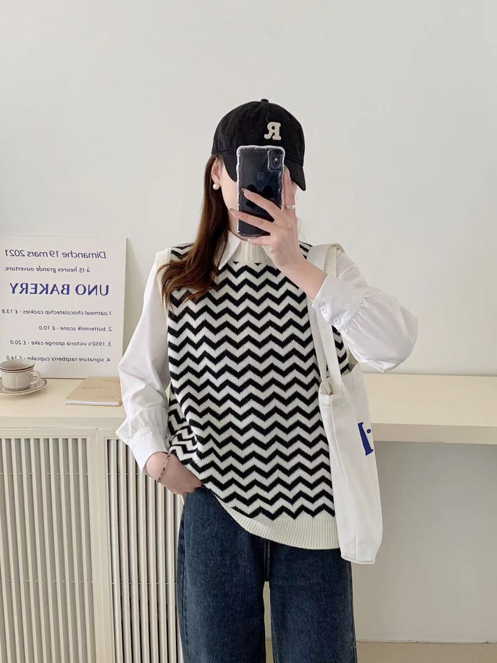 Damen Strickpullover mit Zickzackmuster und elegantem Kragen Mirla-Eva Jonsson