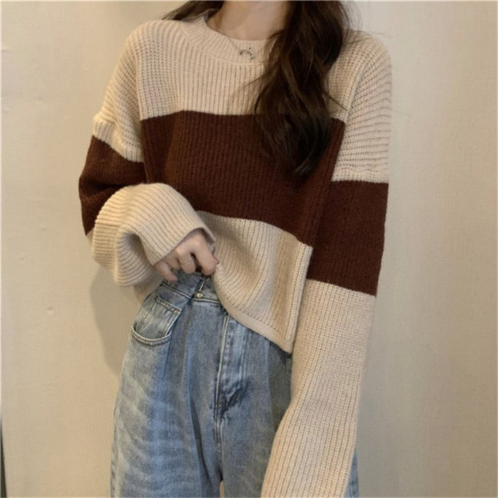 Damen Strickpullover mit weit geschnittenen Ärmeln und kontrastierendem Design Mirla-Eva Jonsson
