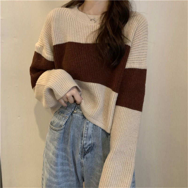 Damen Strickpullover mit weit geschnittenen Ärmeln und kontrastierendem Design Mirla-Eva Jonsson