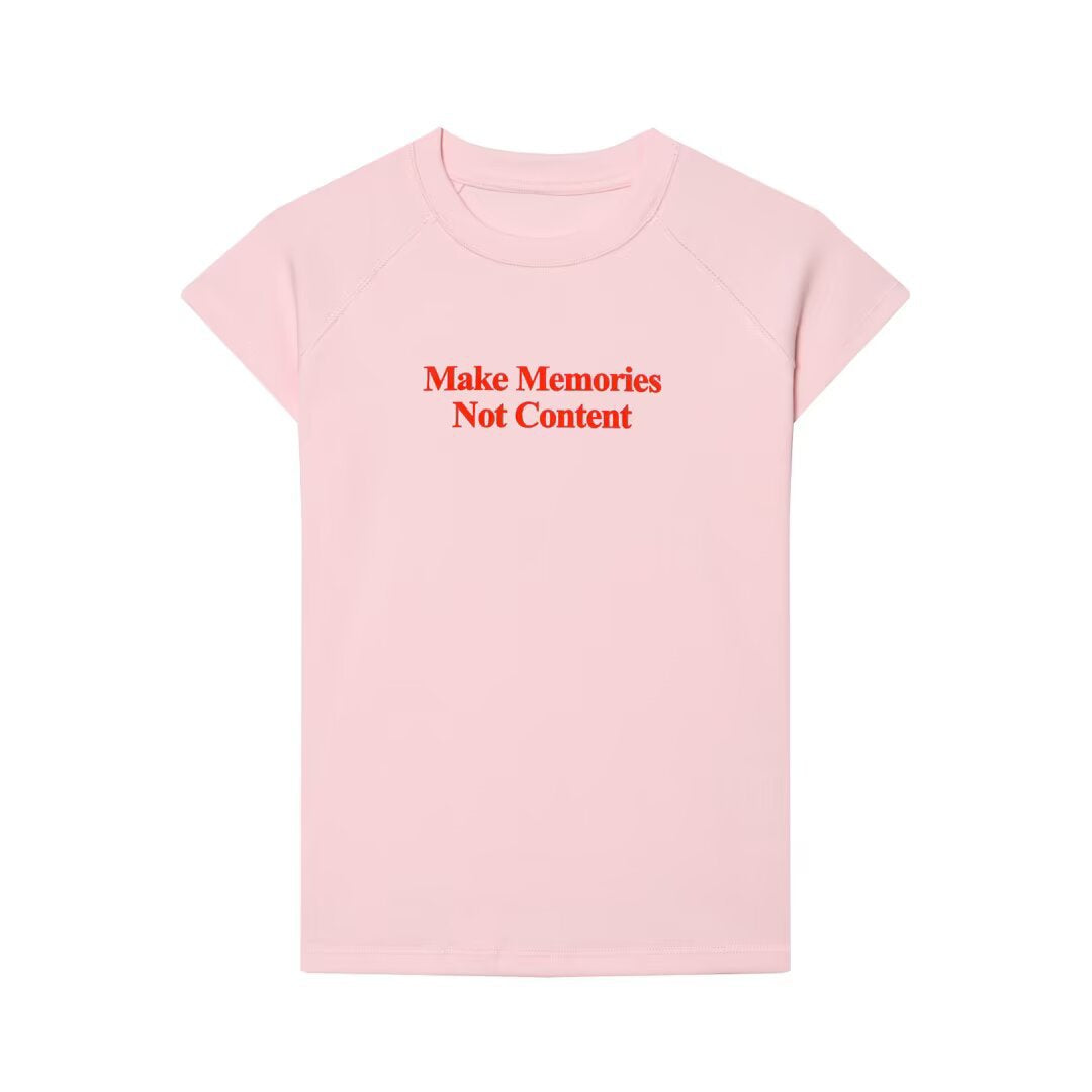 Damen T-shirt med kreativt slogan och lös passform Mirla-Eva Jonsson