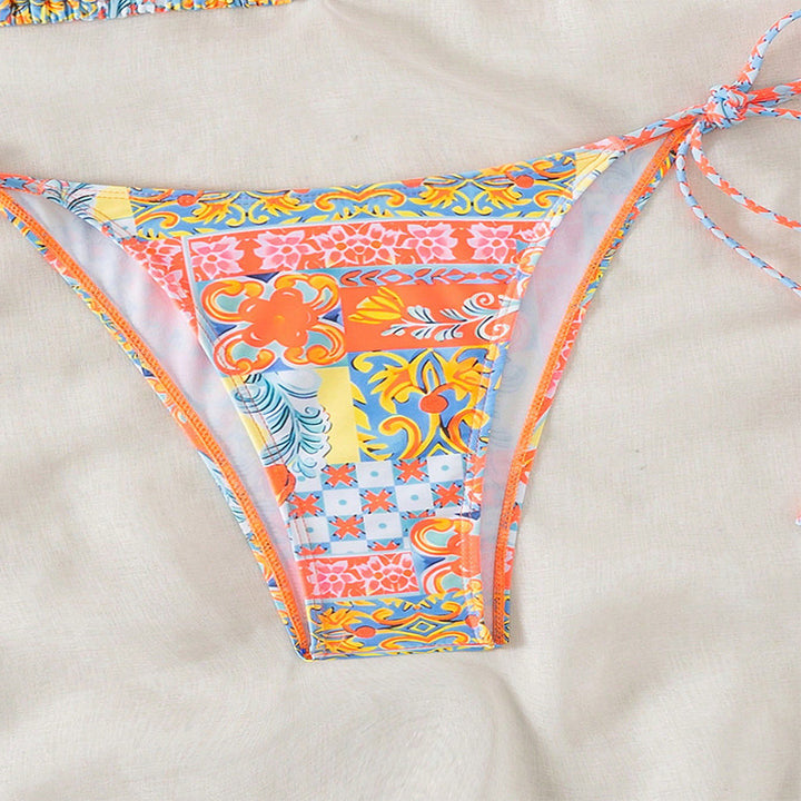Damen Triangel-Bikini-Set med lekfull blommönster och justerbara bindband Mirla-Eva Jonsson