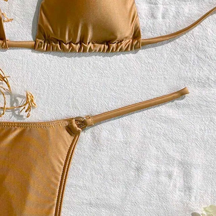 Damen Triangel-Bikini med justerbart bärsystem och raffinerade volangdetaljer Mirla-Eva Jonsson