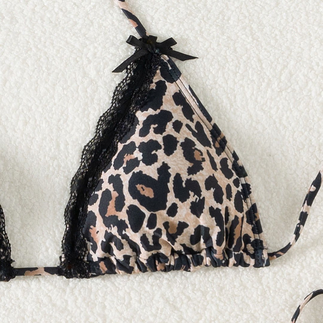 Damen Triangel-Bikini mit Spitzendetails und verstellbaren Trägern Mirla-Eva Jonsson