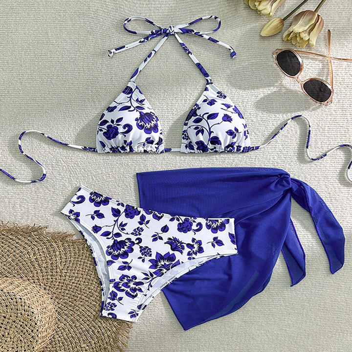 Damen Triangle Bikini Set med blommönster och matchande omslagskjol Mirla-Eva Jonsson