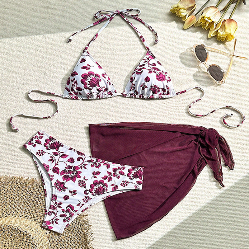 Damen Triangle Bikini Set med blommönster och matchande omslagskjol Mirla-Eva Jonsson