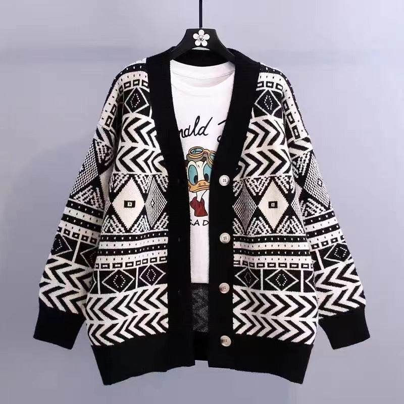 Damen Übergroße Strickjacke mit geometrischem Muster Mirla-Eva Jonsson