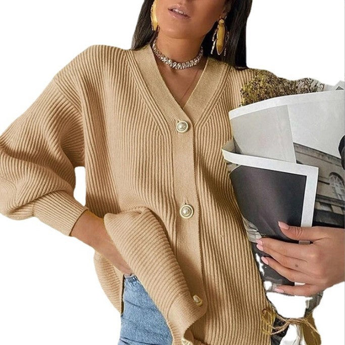 Damen Übergroße Strickjacke mit tiefem V-Ausschnitt und eleganten Knöpfen Mirla-Eva Jonsson