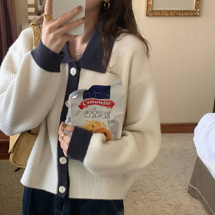 Damen Übergrößen Strickjacke mit kontrastierenden Kragen und Knopfdetail Mirla-Eva Jonsson