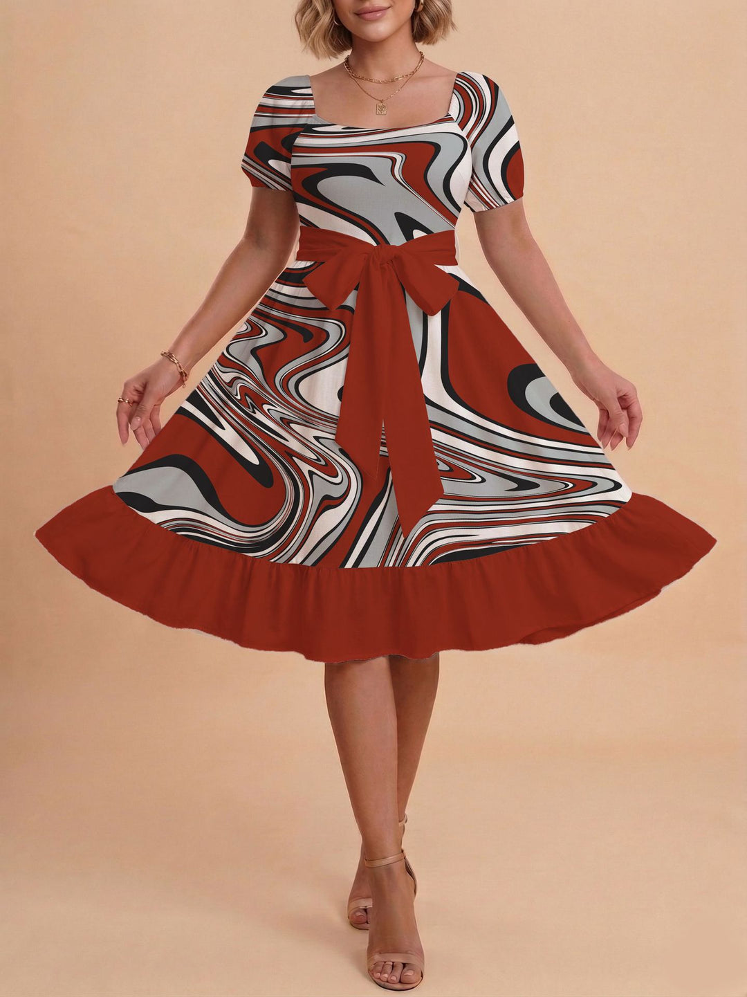 Damen Verspieltes Maxikleid mit Bärenmuster und taillierbarem Band Mirla-Eva Jonsson