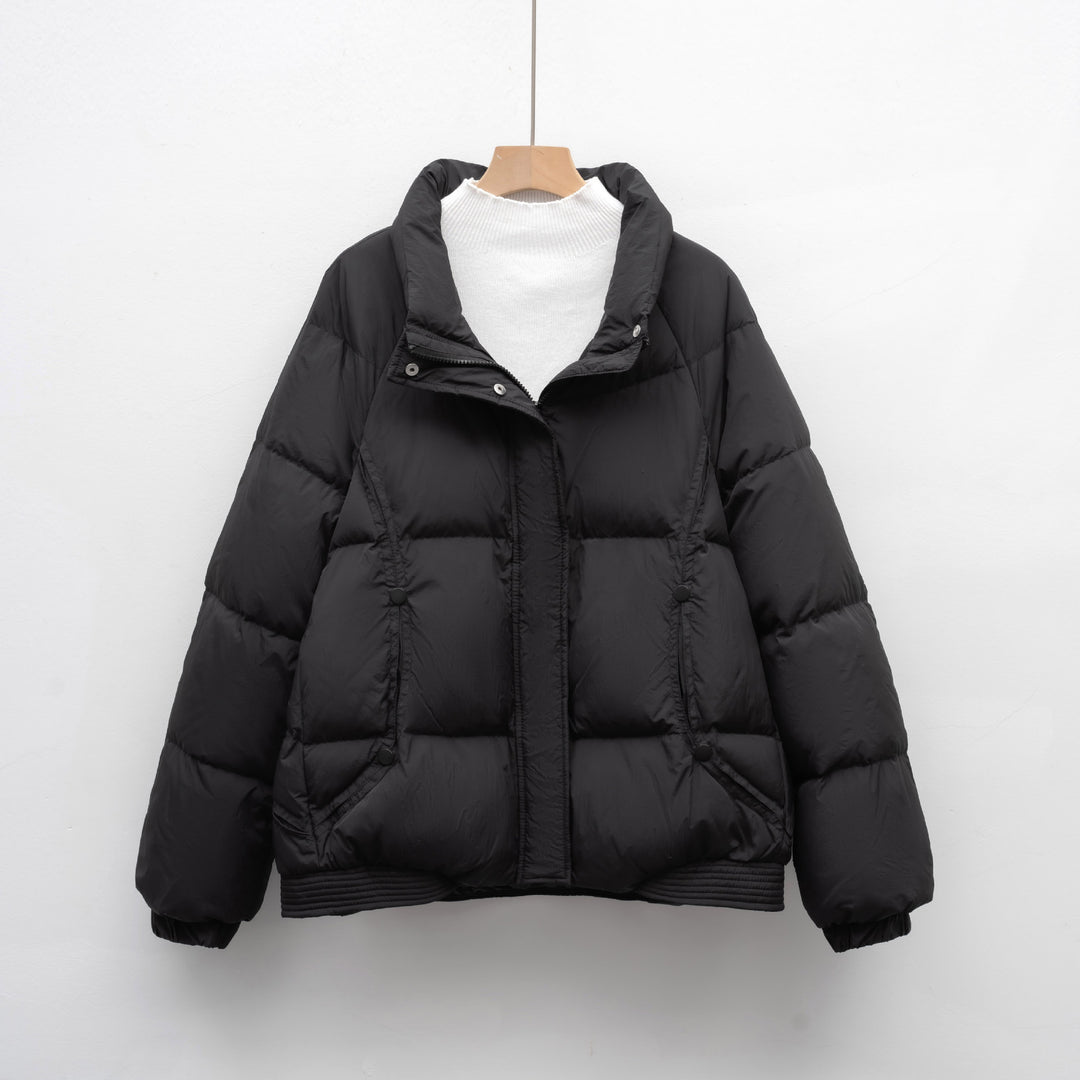 Damen Voluminöse Steppjacke mit modernem Kragen und praktischen Taschen Mirla-Eva Jonsson