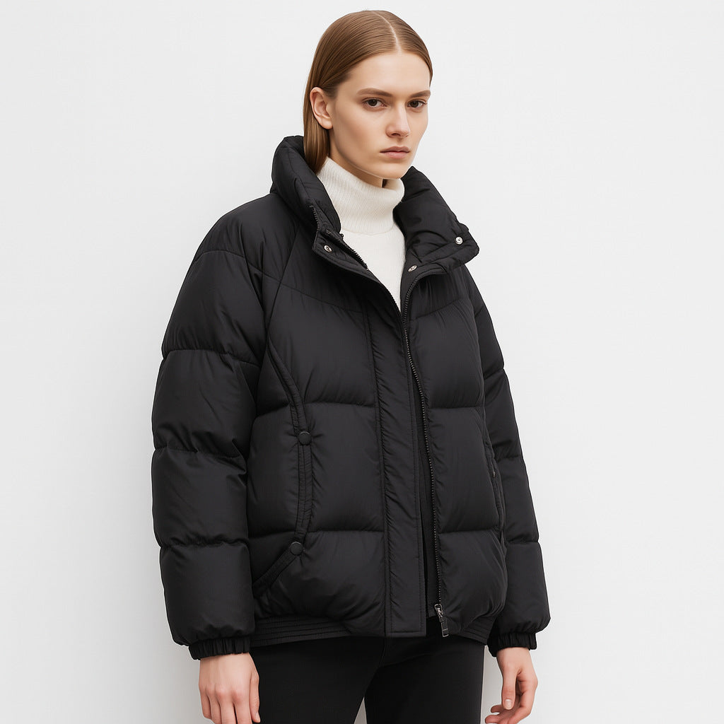 Damen Voluminöse Steppjacke mit modernem Kragen und praktischen Taschen Mirla-Eva Jonsson