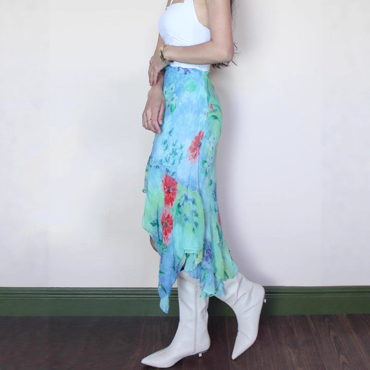 Damen Wrap skirt with floral design and voluminous ruffle hem Mirla-Eva Jonsson