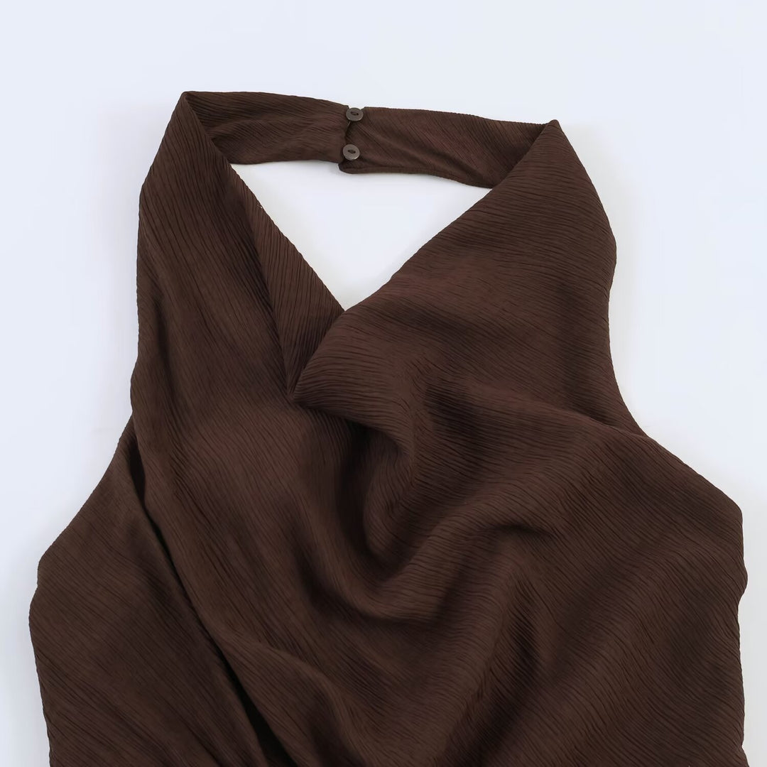 Damen asymmetrisk halterklänning med elegant draperingsdesign Mirla-Eva Jonsson