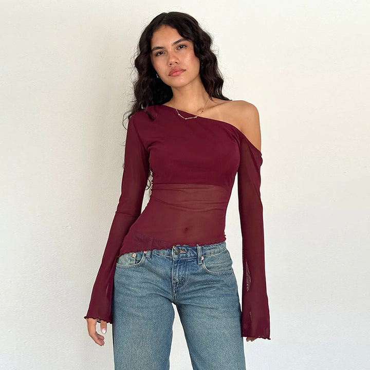 Damen asymmetrisk långärmad tröja med transparenta ärmar och figurnära silhuett Mirla-Eva Jonsson