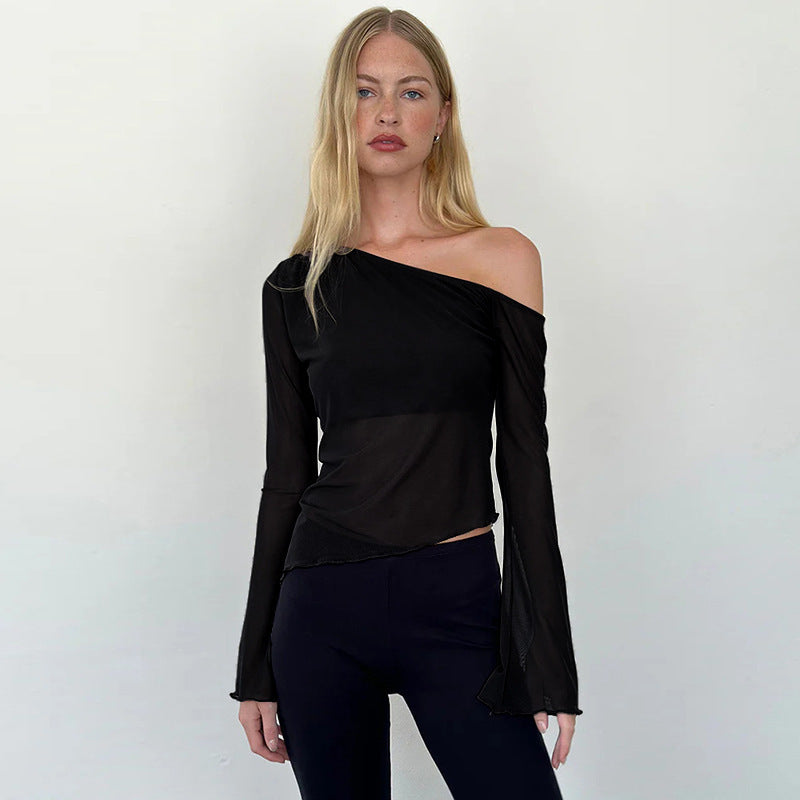 Damen asymmetrisk långärmad tröja med transparenta ärmar och figurnära silhuett Mirla-Eva Jonsson