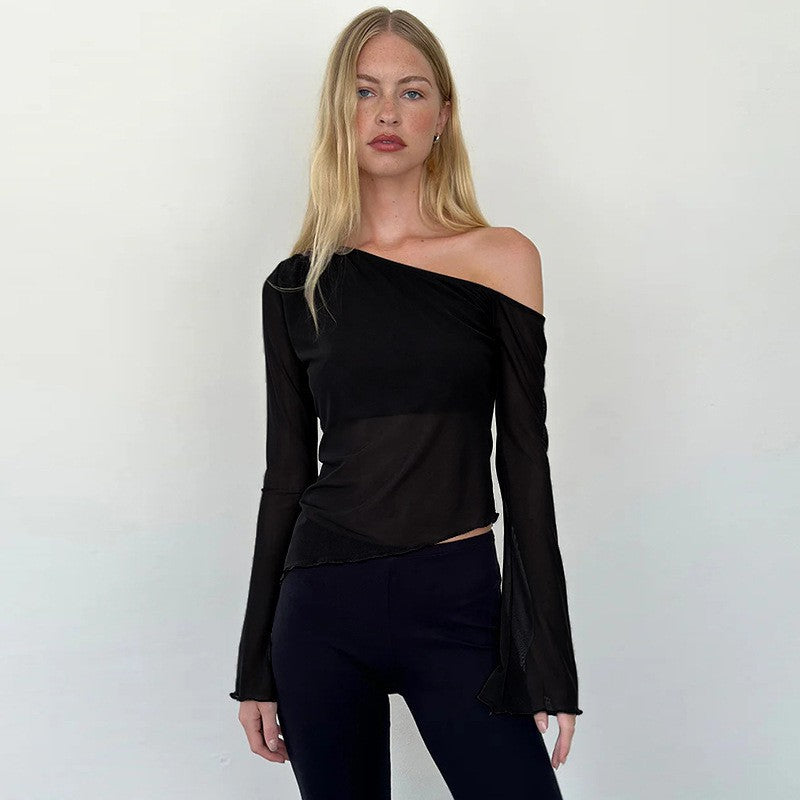 Damen asymmetrisk långärmad tröja med transparenta ärmar och figurnära silhuett Mirla-Eva Jonsson