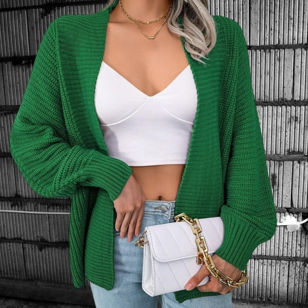 Damen avslappnad grovstickad cardigan med mjuk textur och öppen design Mirla-Eva Jonsson