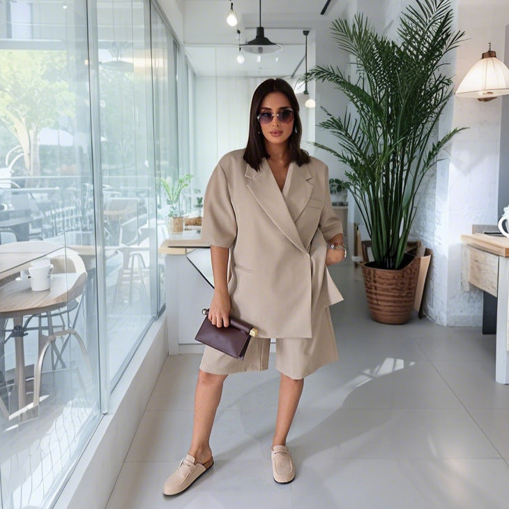 Damen avslappnad högkvalitativ oversized set med kortärmad jacka och shorts Mirla-Eva Jonsson