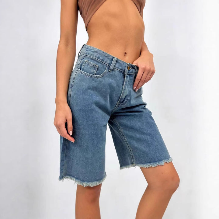 Damen avslappnade denimshorts med fransade fållar och hög midja Mirla-Eva Jonsson