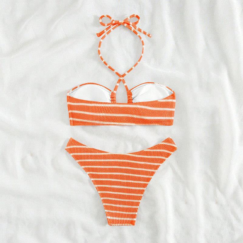 Damen bandeau bikini med tidlös randigt mönster och elegant snörning Mirla-Eva Jonsson
