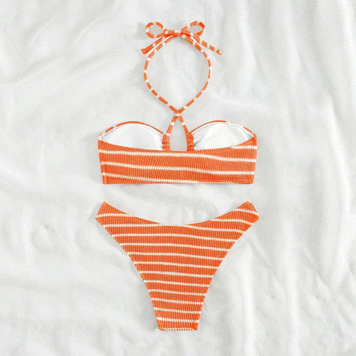 Damen bandeau bikini med tidlös randigt mönster och elegant snörning Mirla-Eva Jonsson