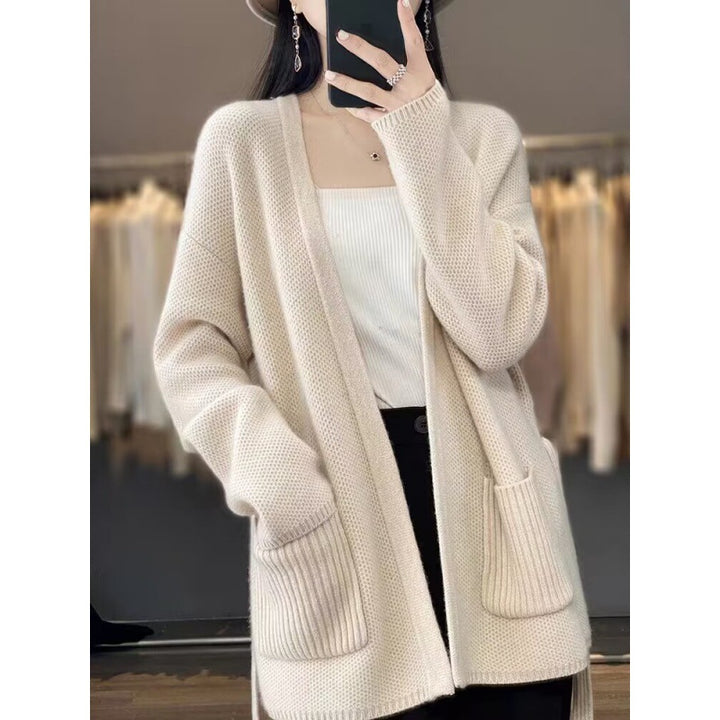 Damen bequeme Strickjacke mit Taillengürtel und Taschen Mirla-Eva Jonsson