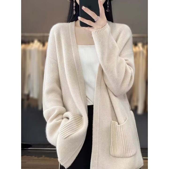 Damen bequeme Strickjacke mit Taillengürtel und Taschen Mirla-Eva Jonsson