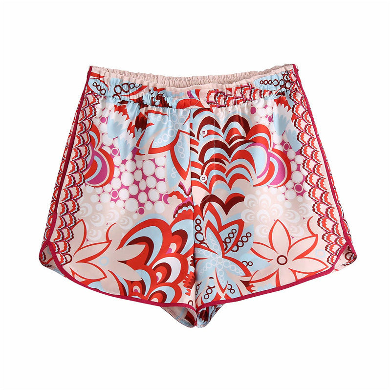 Damen blusset med blommönster och shorts Mirla-Eva Jonsson